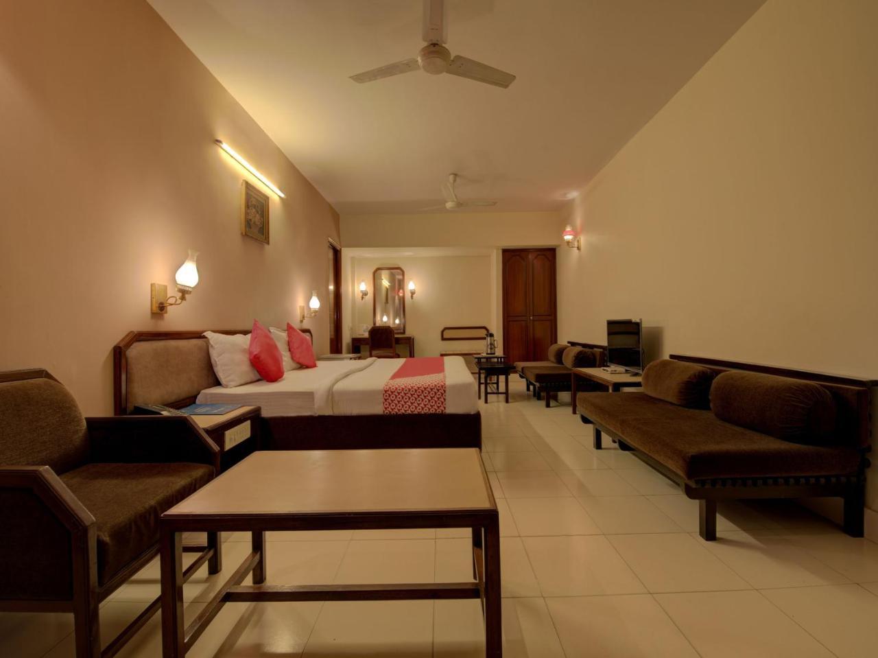 Oyo 1864 Hotel Yuvraj Ranchi Exterior foto